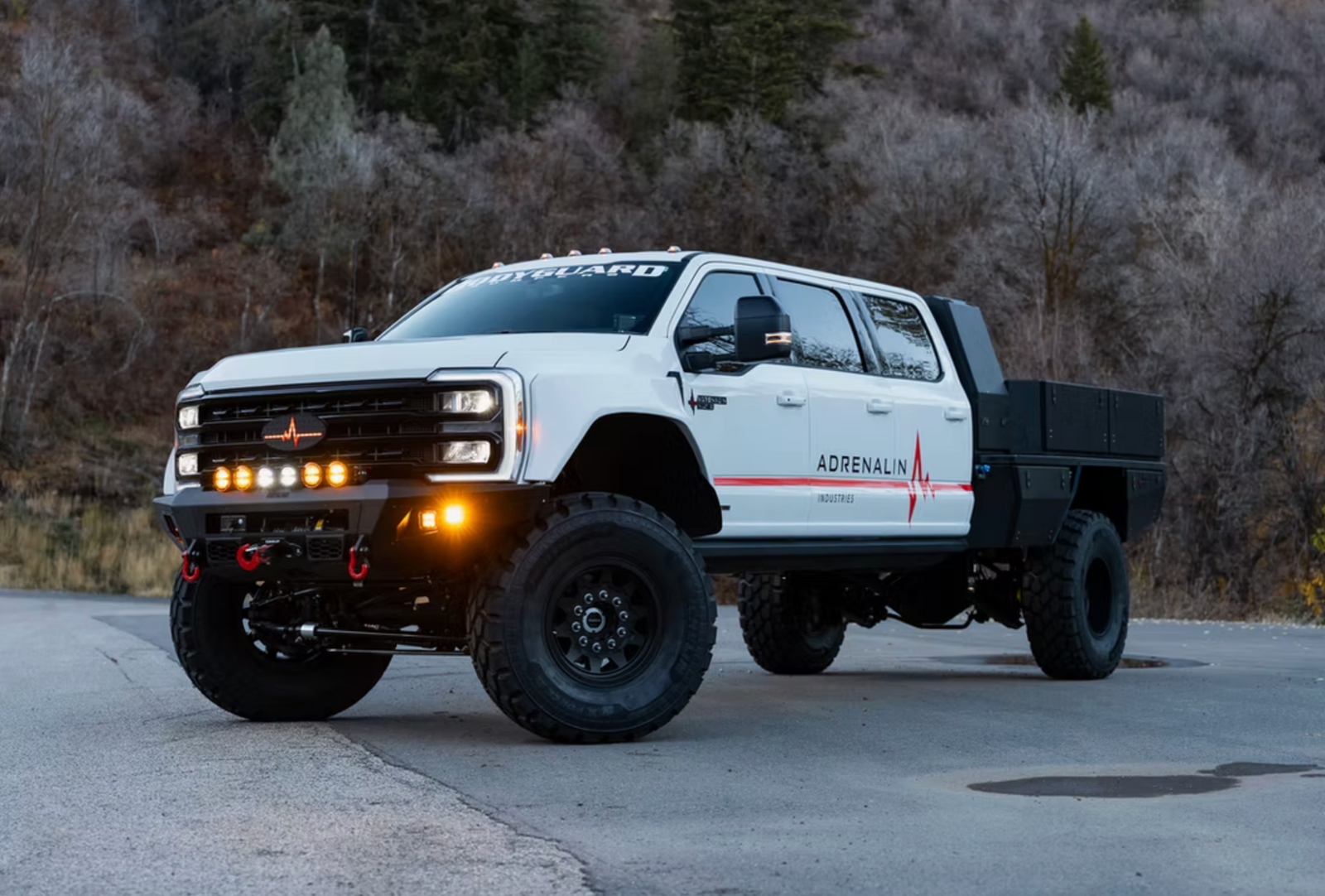 2025 Ford F-550 Super Duty 
