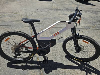 Async "H7" E-Bike, Mid-Drive, White