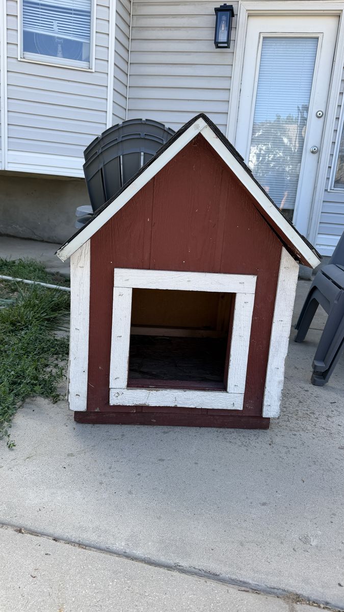 Dog House medium size 