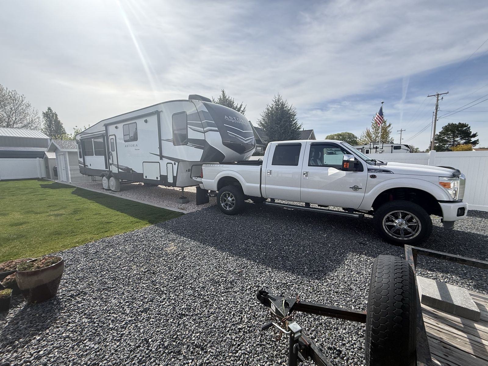 Truck & Fifth Wheel Combo