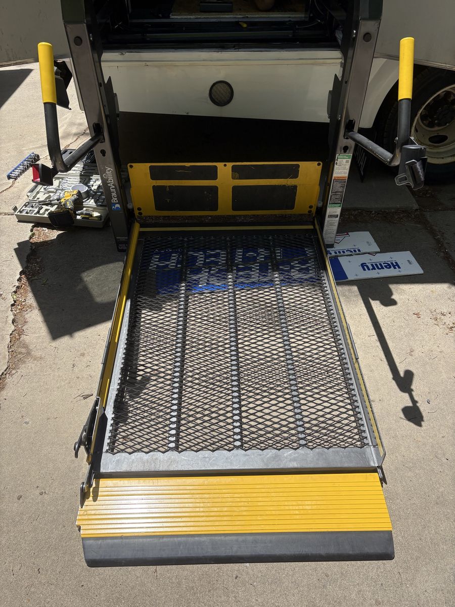 Braunability Wheelchair Lift