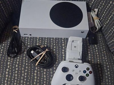 Xbox Series S with 1 controller! Trades considered!