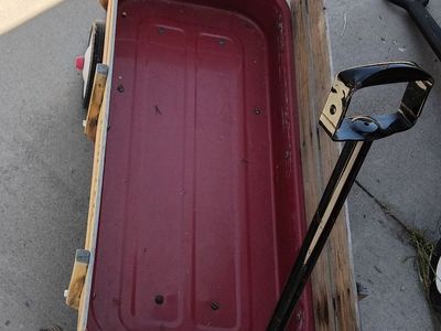 Radio Flyer Traveler