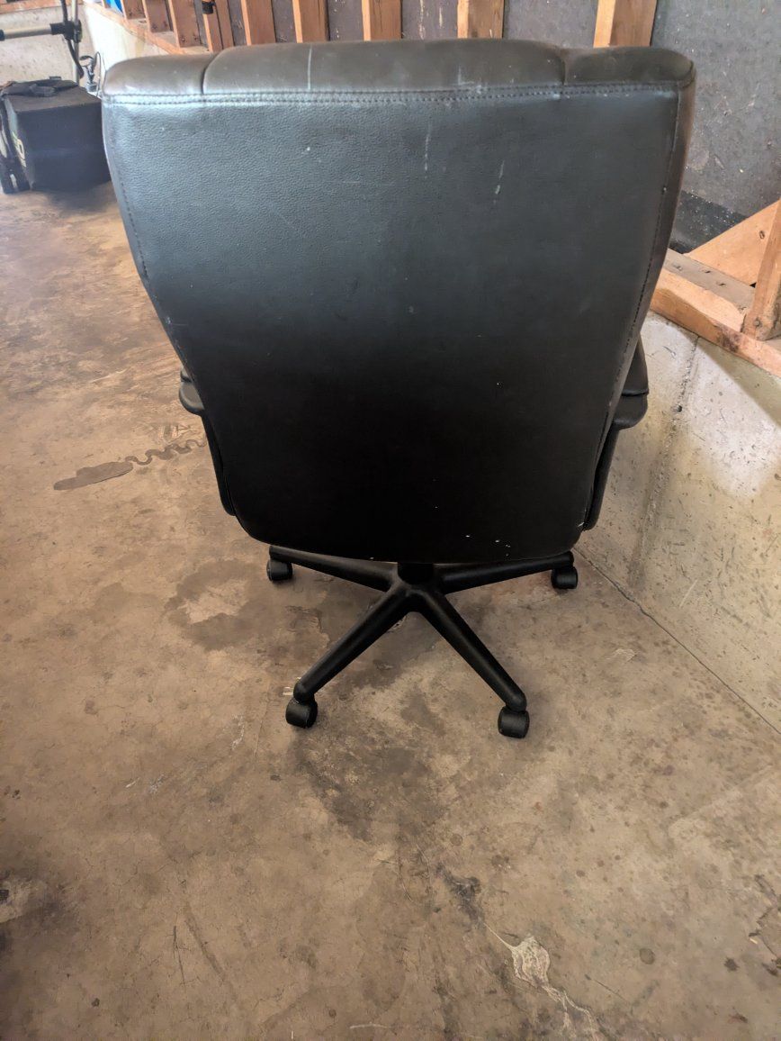 Main image 2