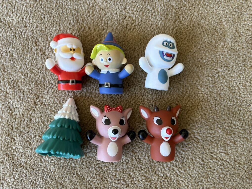 6 Christmas Finger Puppets