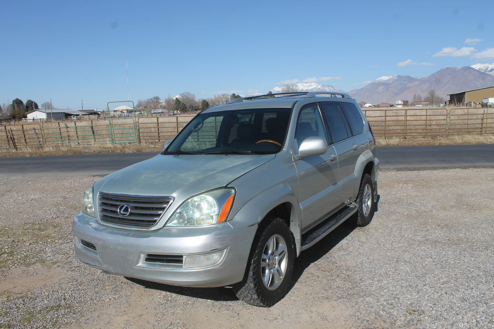 2004 LEXUS GX Base