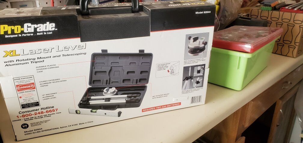 XL Pro Laser Level w,/Tripod