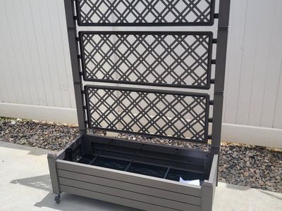 Outdoor Resin Raised Garden Flower Bed w/Trellis* Qty-1