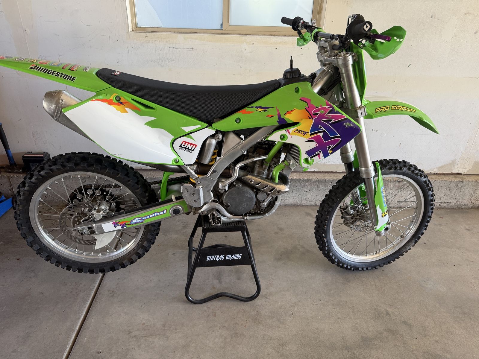 Kawasaki KX250F Dirt Bike - 4-Stroke