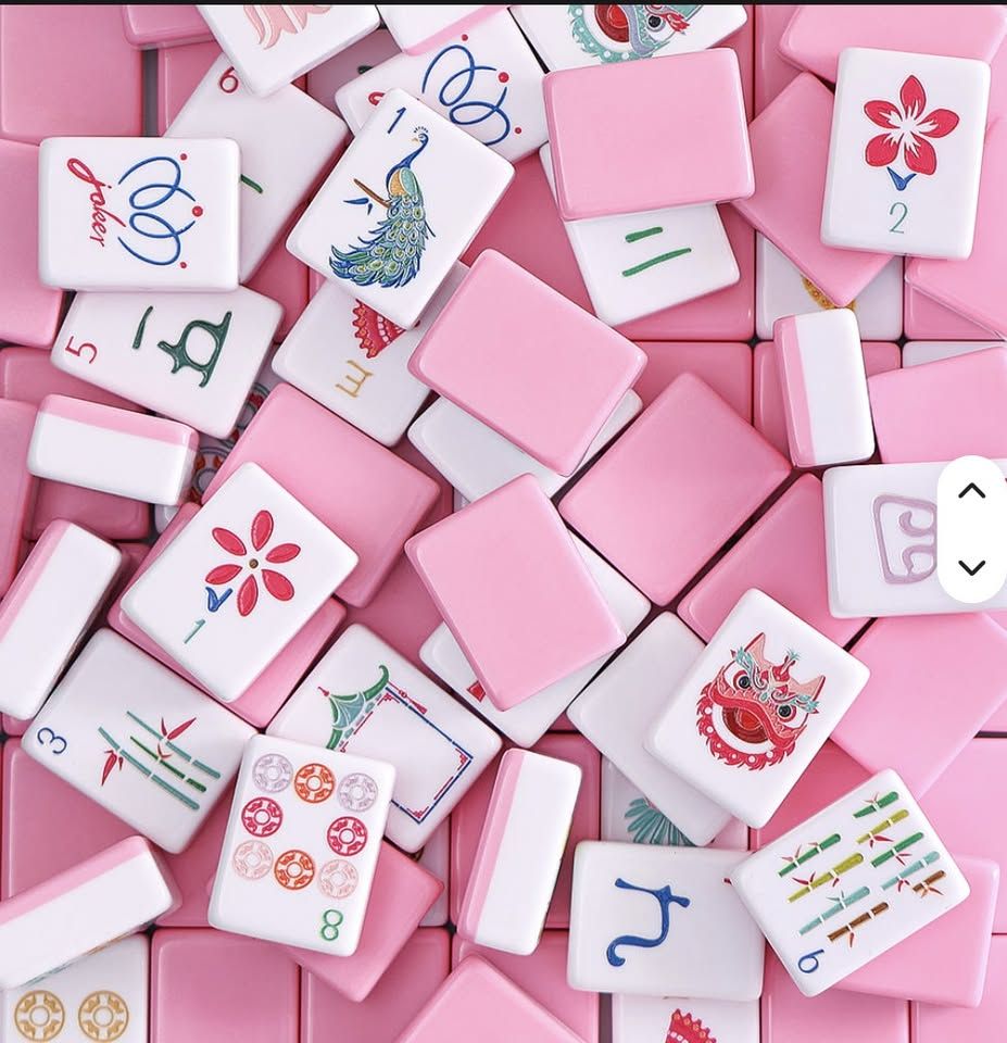 Brand new in packaging Knot Pink American Mahjong Set 160 Melamine Tiles with Travel Bag $150 cash/venmo in Draper