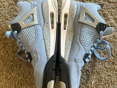 Jordan 4 University Blue