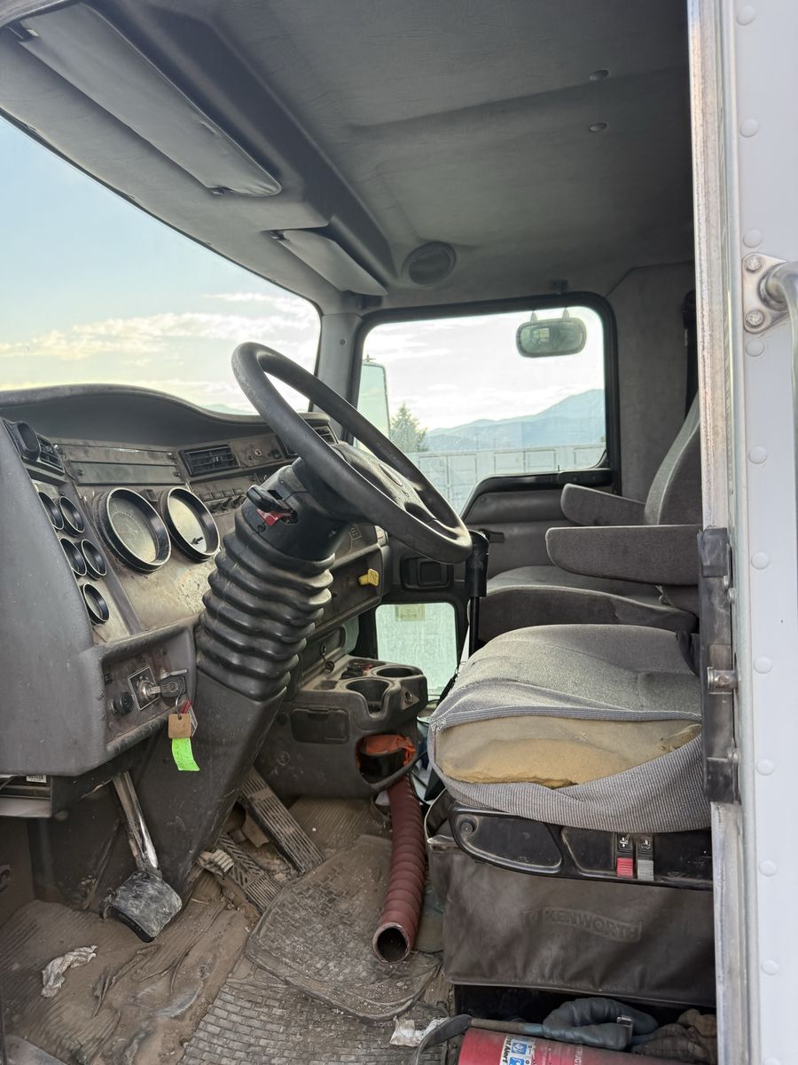 Main image 11
