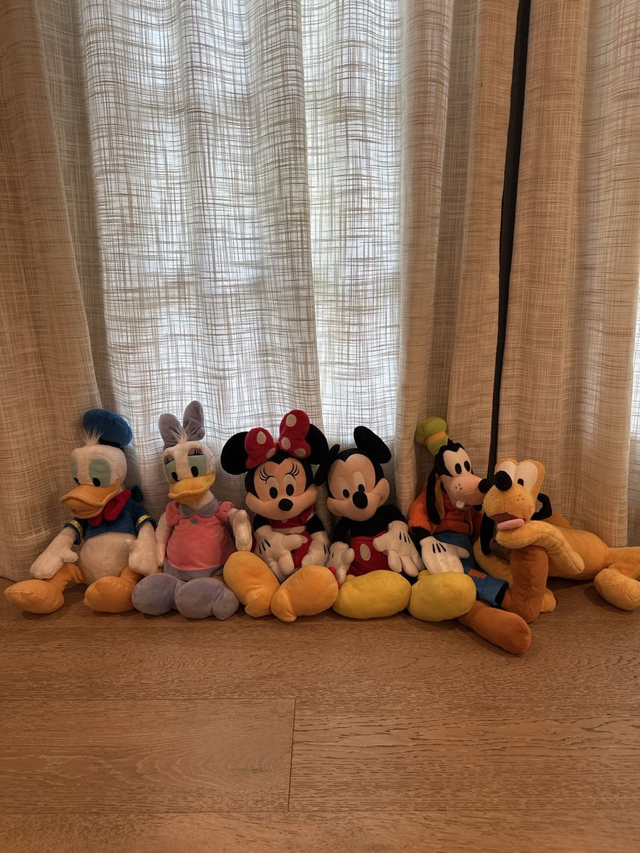 Disney main character large stuffed animal set