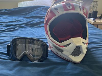 100% Status Downhill/BMX Bike helmet