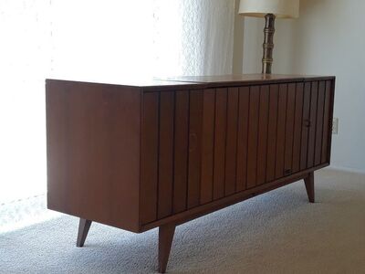 Mid Century Modern Console Credenza