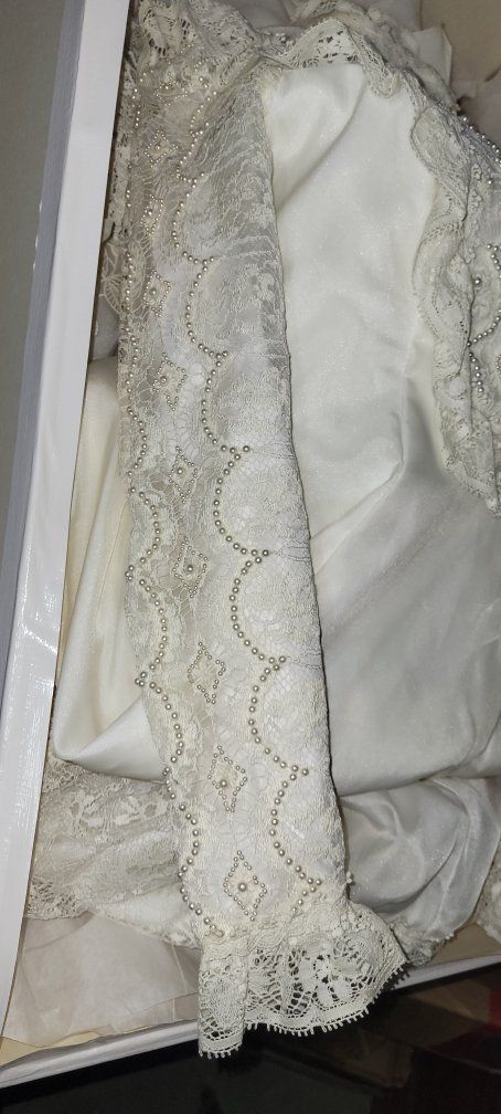 Main image 9