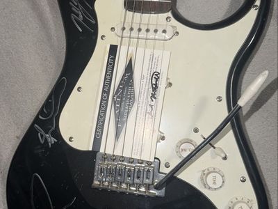Signed Queensryke Electric Guitar with Platinum Sports & Music Memorabilia COA