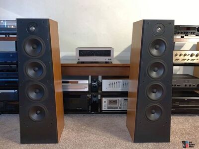 Polk LS 90 Floorstand speaker pair in oak finish