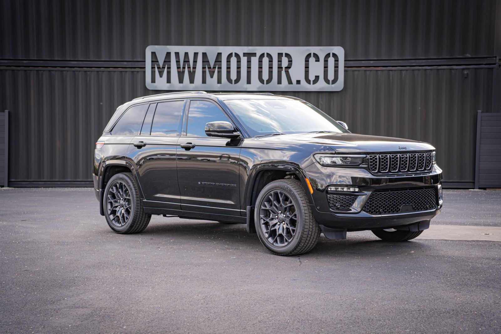 2025 Jeep Grand Cherokee Summit Reserve