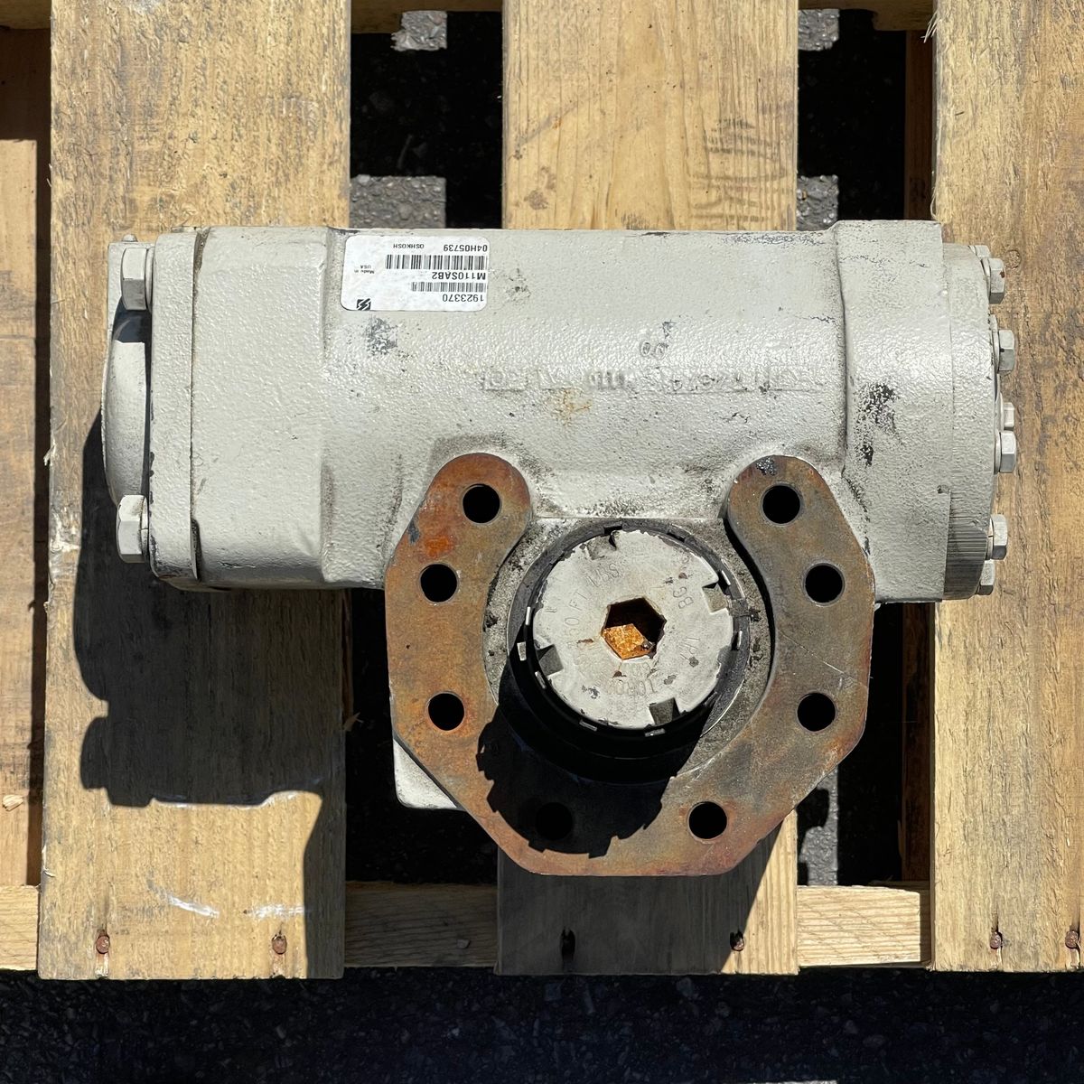 Main image 6