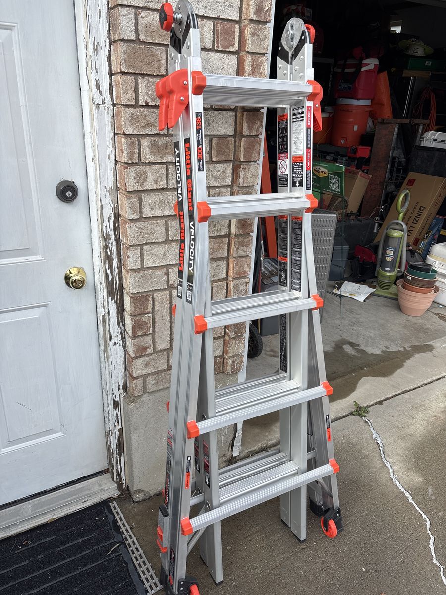 Little Giant Velocity Multi-Position Ladder 300 lb