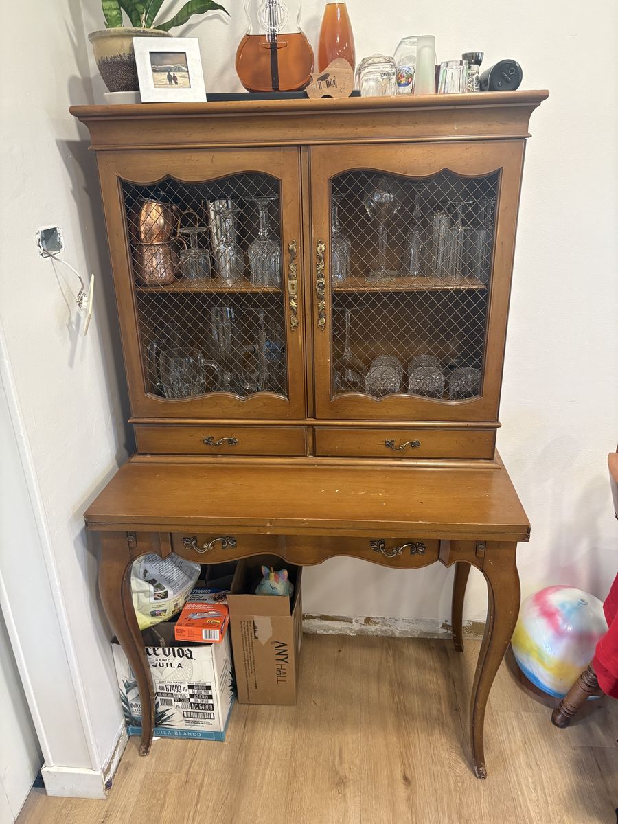 Hutch/Desk