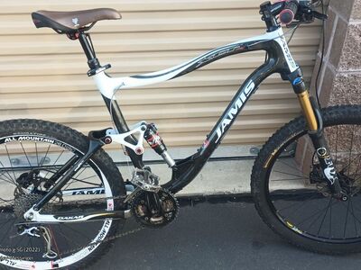 Jamis full suspension carbon fiber mountain bike