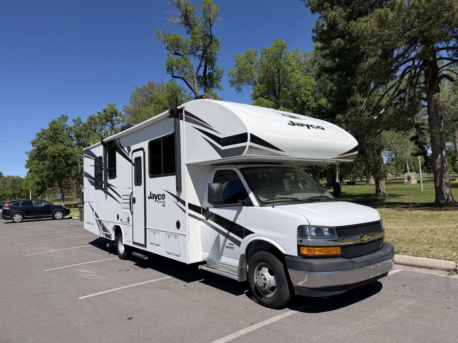 Solar, Sleeps 8, No Slides 2020 Jayco Redhawk 27N Class C Gas like: Leprechaun Freelander Forester Four Winds Jamboree Tioga