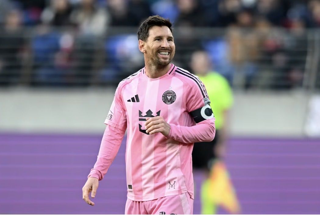 The game starts in 1 hour!!!