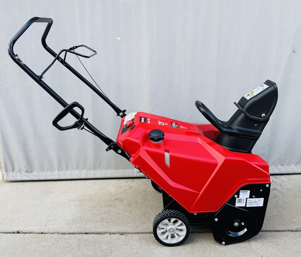 New Troy-Bilt 123cc 21 Single-Stage Snow Thrower