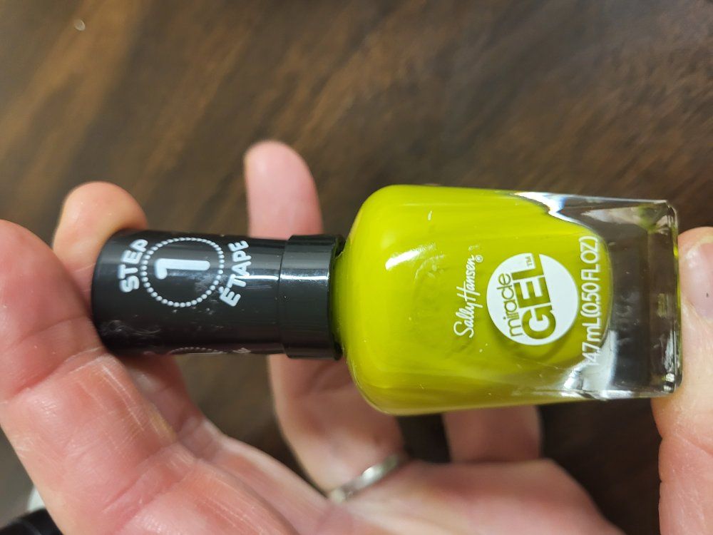 Cactis makes perfect Sally Hansen miracle gel