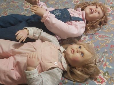 Ashton Drake sister dolls "Hanging Put With Hannah" and "Chloe"