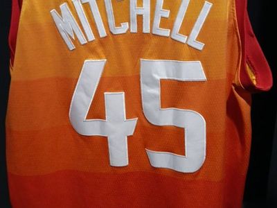 XL Donovan Mitchell Jazz Jersey