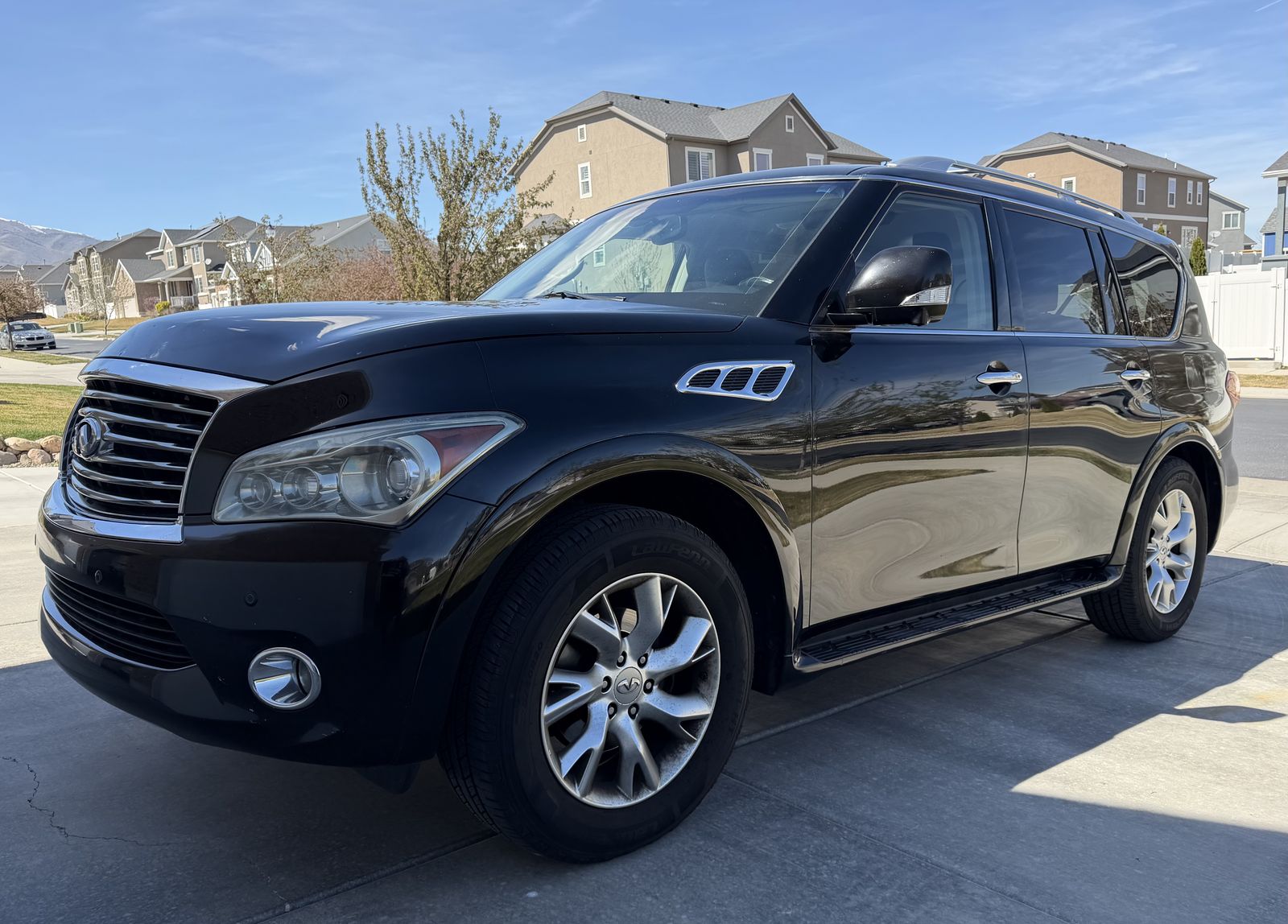 2013 Infiniti QX56 Base