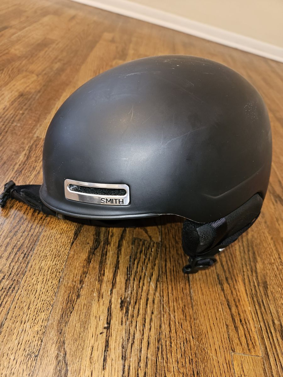 $50 OBO - Smith Maze Helmet w/ MIPS