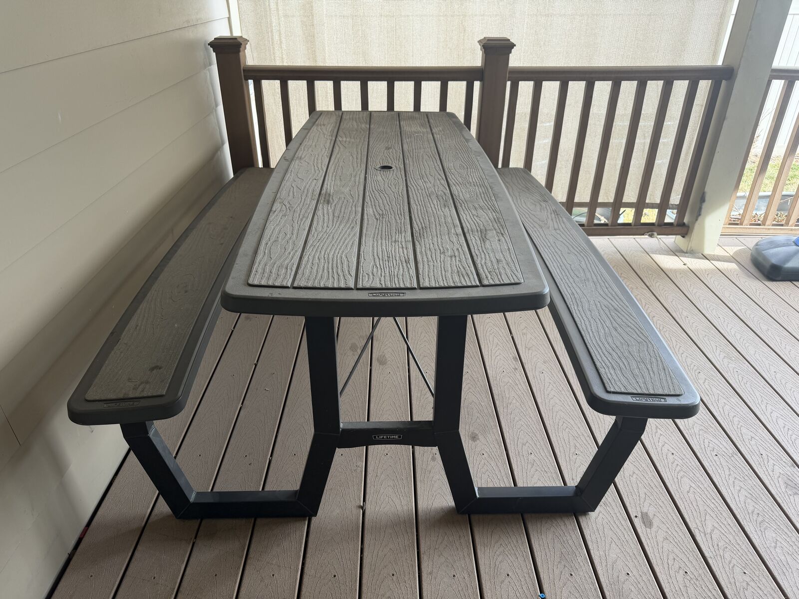 Costco Lifetime 6′ Commercial Folding Picnic Table