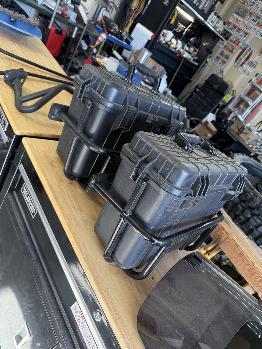 Harley Hard Saddlebags w/ Mounting Brackets & Guard Rails - $300