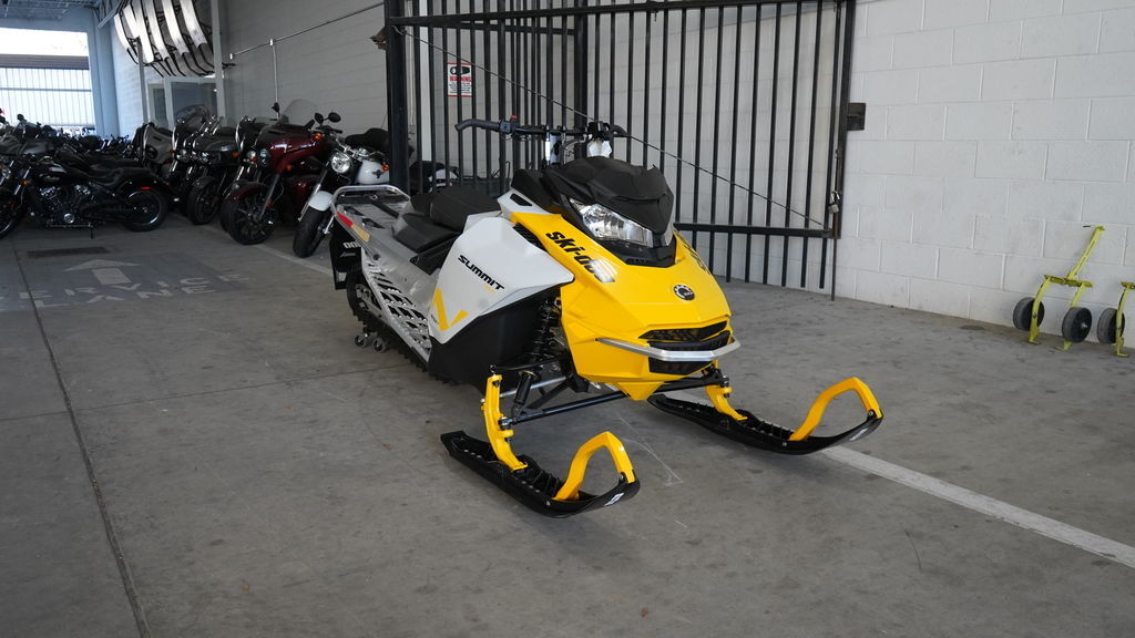 2025 Ski-Doo Summit® NEO 600 EFI - 55 Cobra 1.6 with FlexEdge