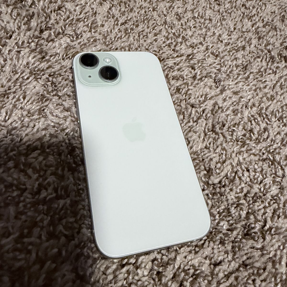 Apple iPhone 15 128GB – 98% Battery Health