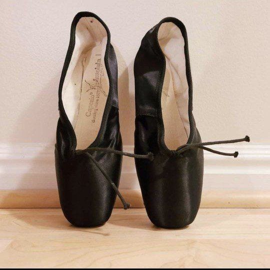 Capezio Assoluta Black Satin Pointe Shoes