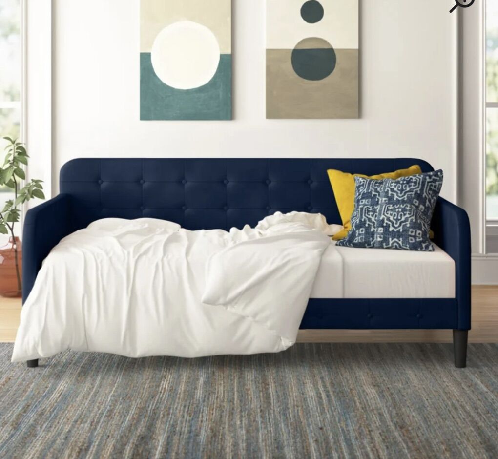 Gorgeous Upholstered Daybed