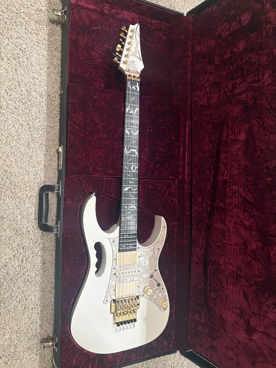 Ibanez JEM 7V WH - Japan 2000 - EMG Pickups