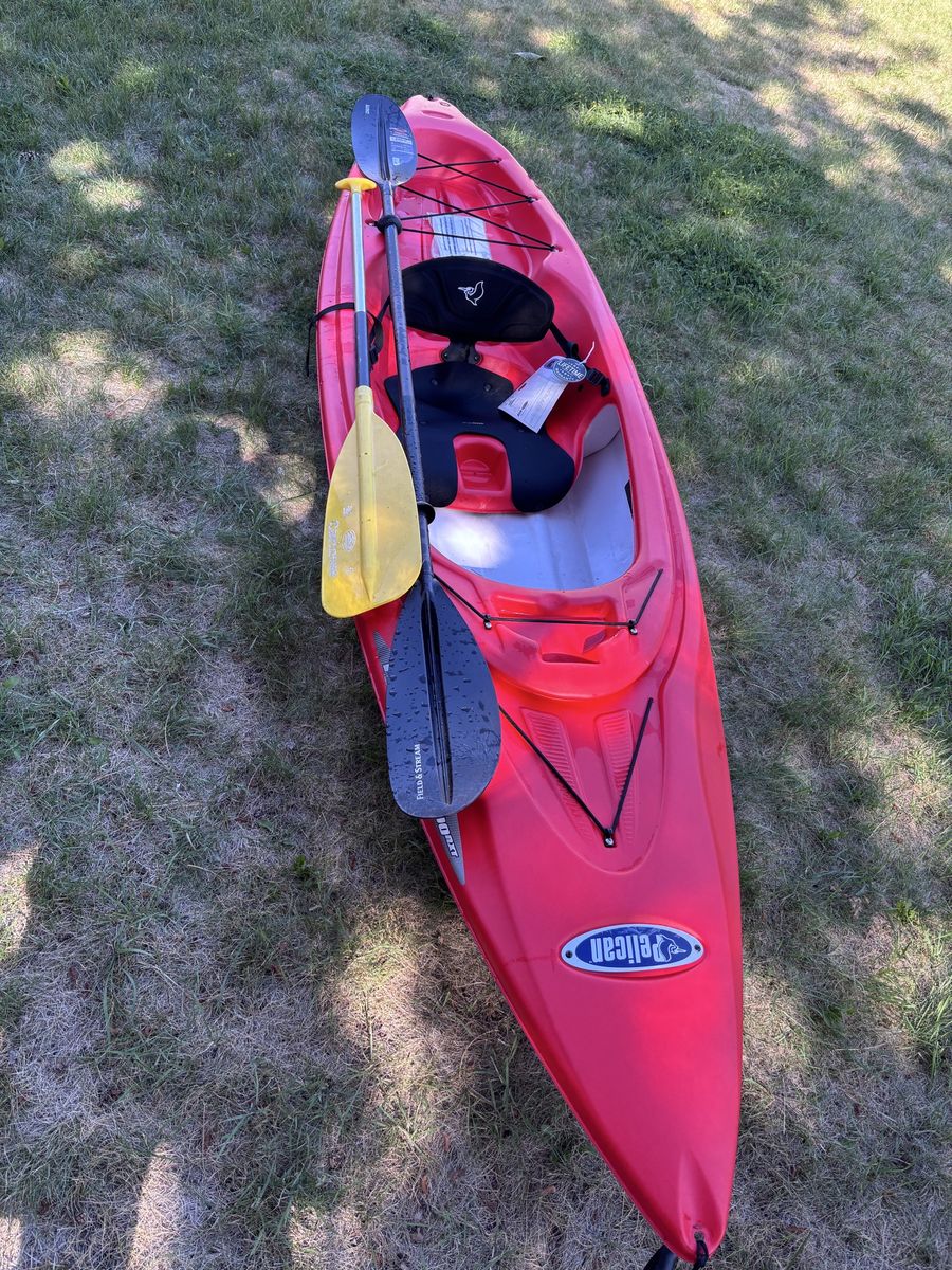 Pelican Trailblazer 100 NXT Sit-in Kayak - 10 ft, Red, with Paddle, 275lb Capacity