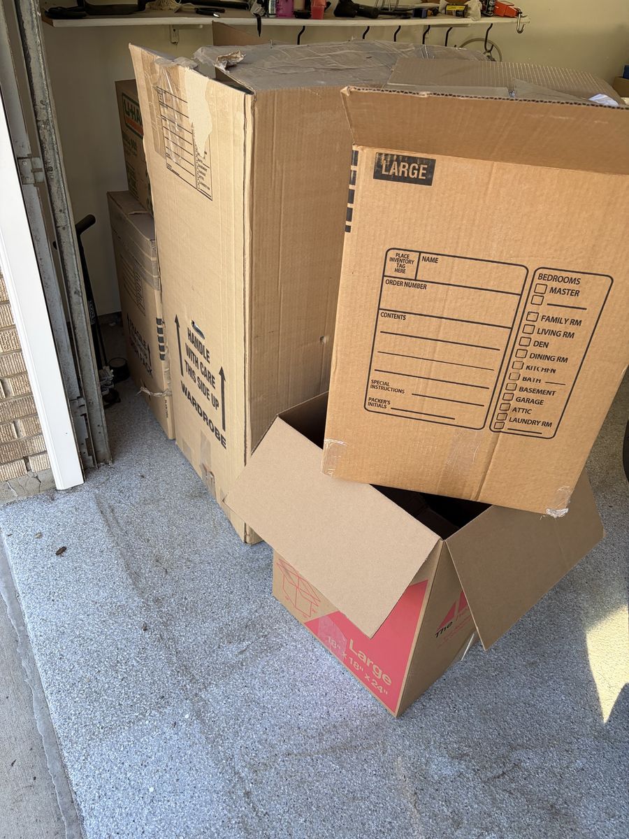 FREE MOVING BOXES AND PAPER