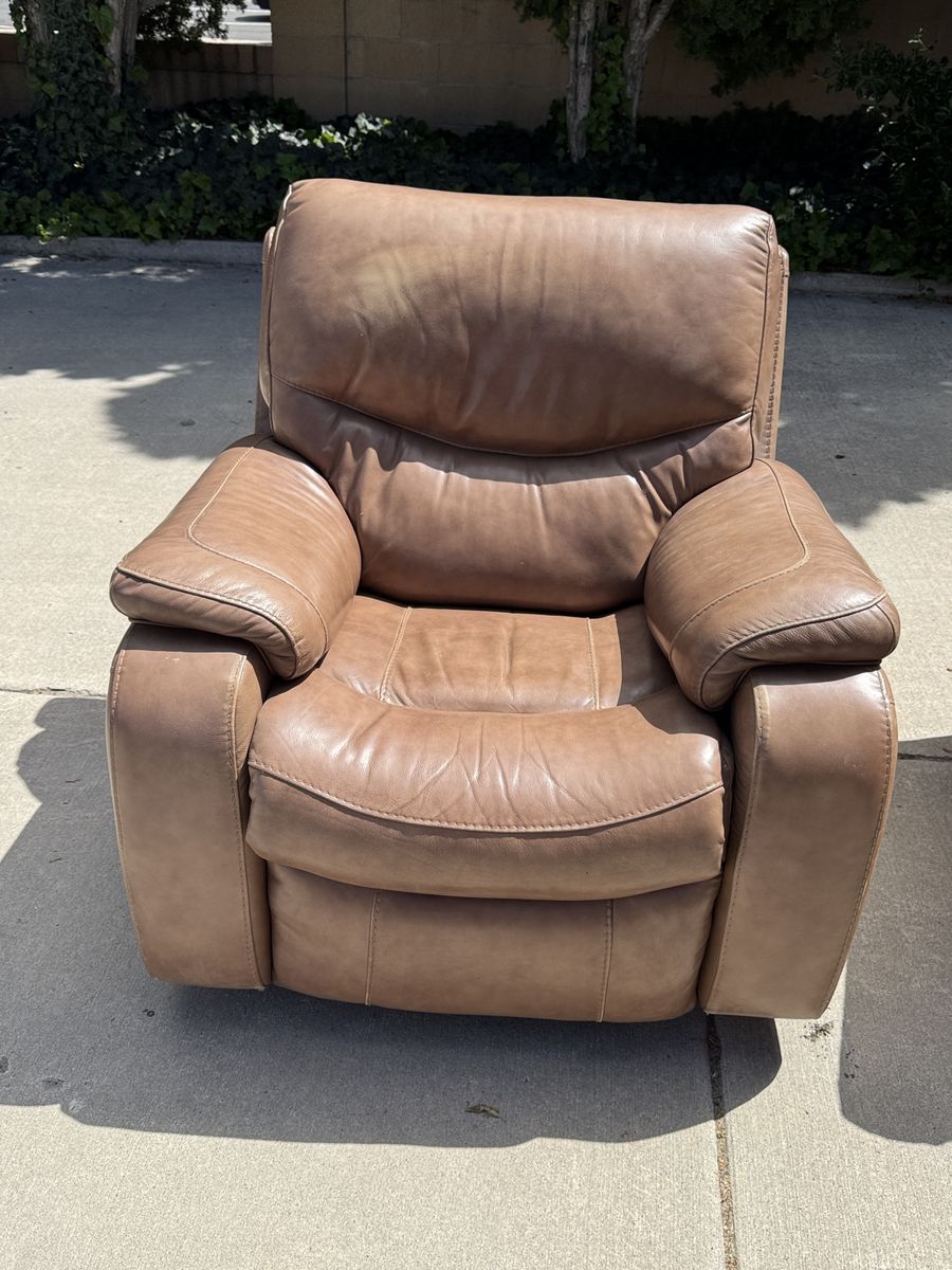 Rocking recliner