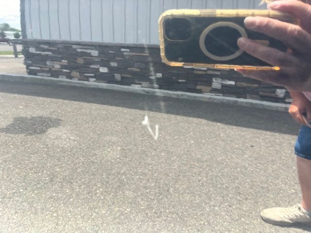 Main image 6
