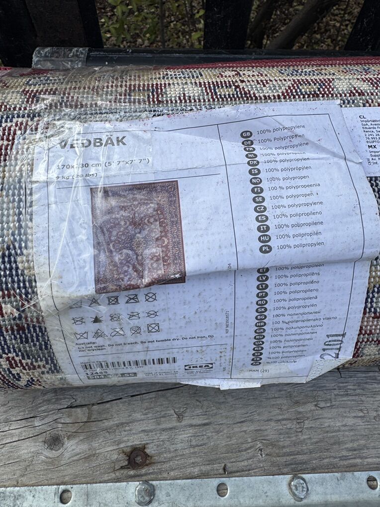 Ikea Rug Like New 5' 7x 7' 7