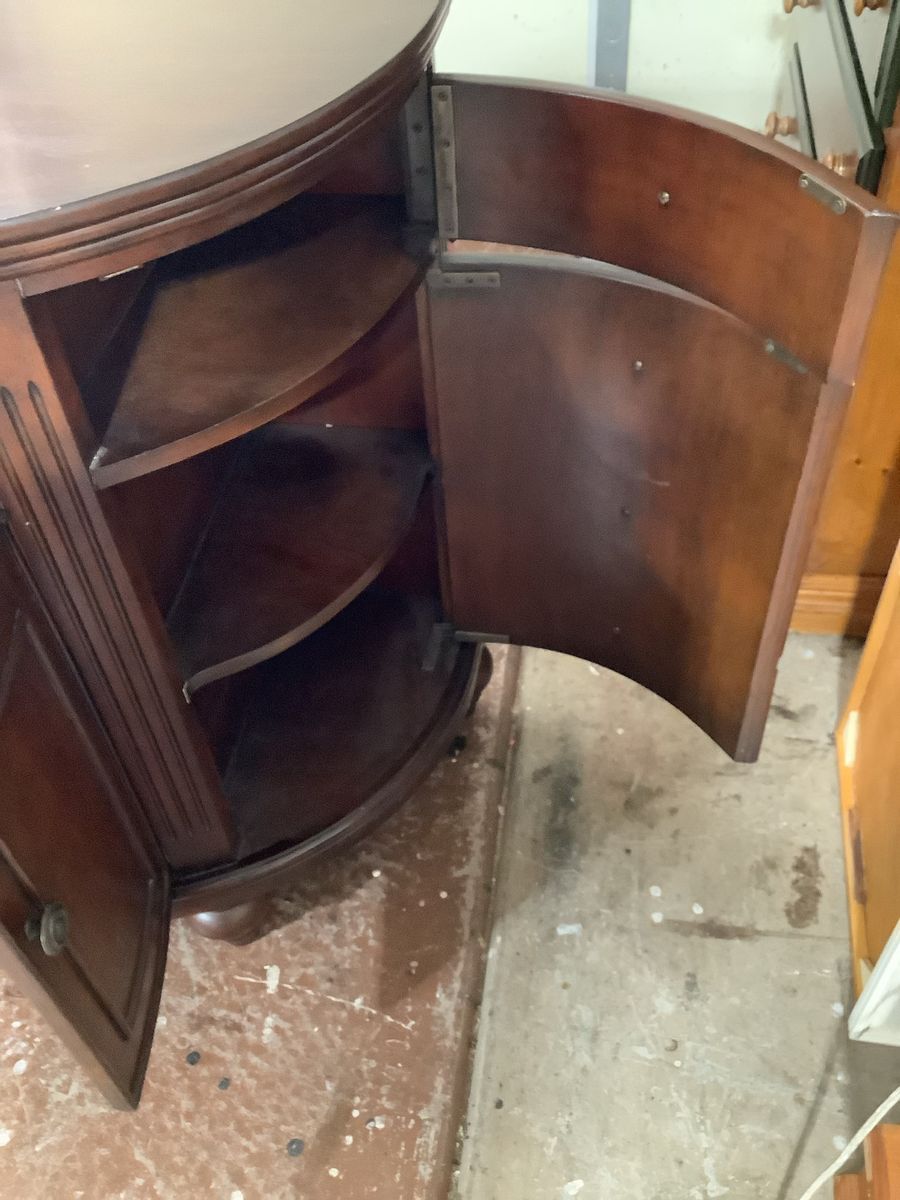 Main image 6