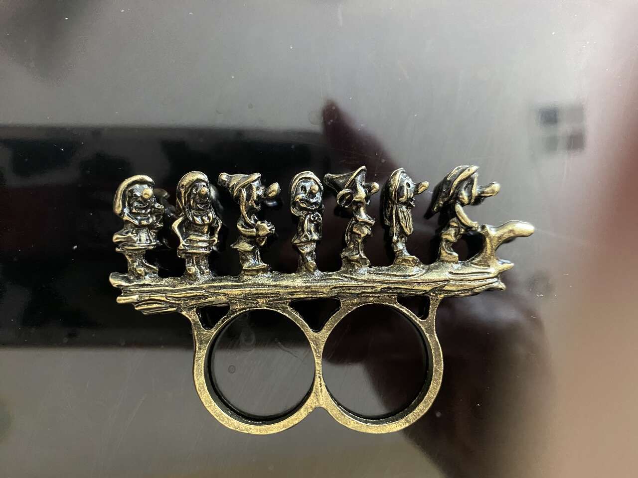 NEW! RARE Disney 7  Dwarfs Two Finger Ring In Bronze - Sells Elsewhere For $39 - C PIXS