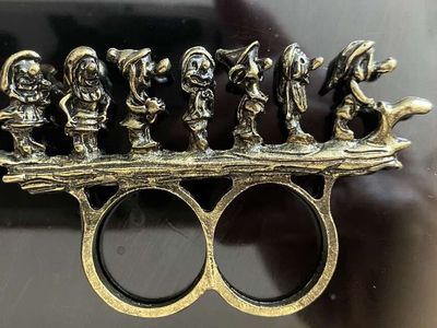 NEW! RARE Disney 7 Dwarfs Two Finger Ring In Bronze - Sells Elsewhere For $39 - C PIXS